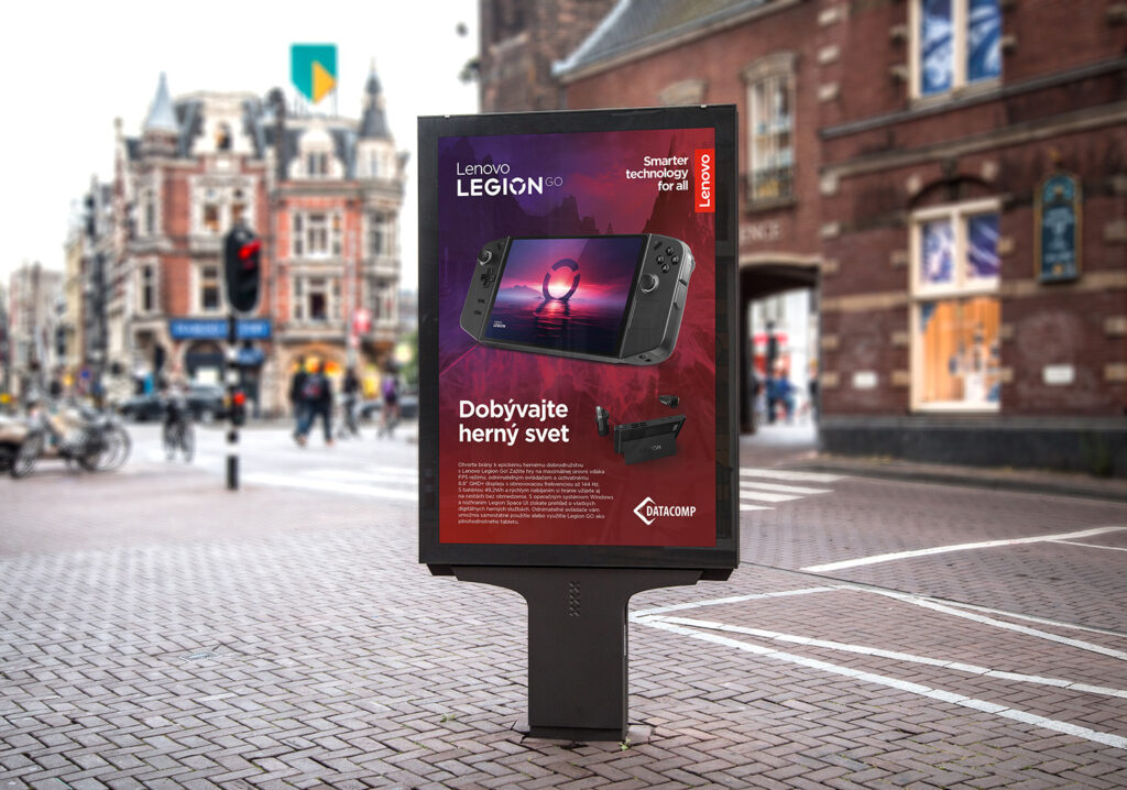 Sazba a design velkého plakátu do podsvícené reklamní vitríny pro Lenovo dle jejich vizuální identity. Plakát propaguje Lenovo herní handheld Legion GO.